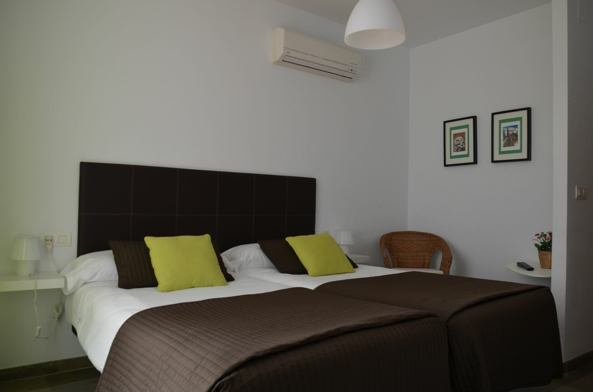 Apartamentos San Isidro 44 Granada Exterior photo